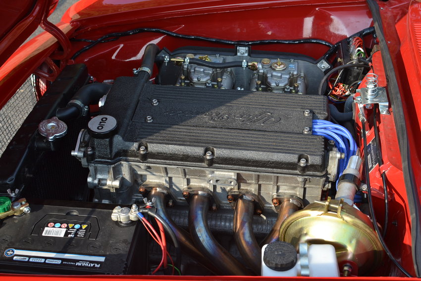 Alfa GTA recreations and bespoke builds. S Rothon engine bay